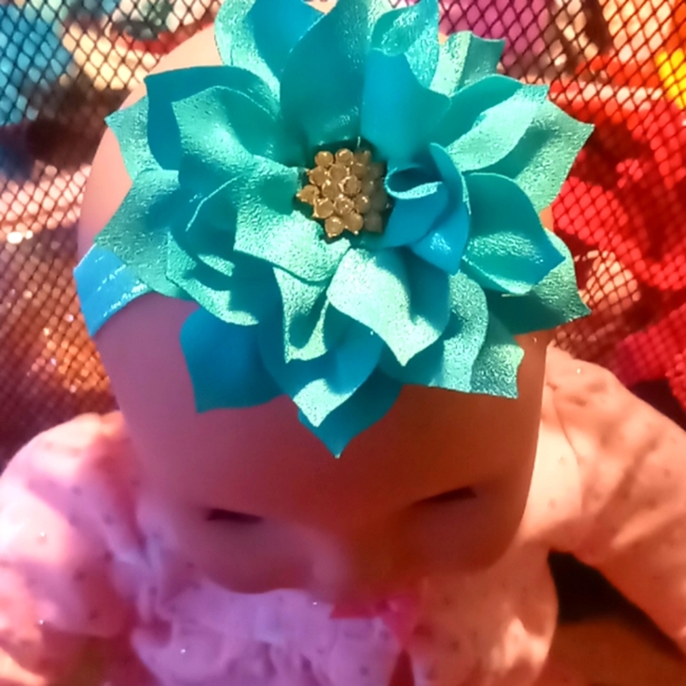Teal bow